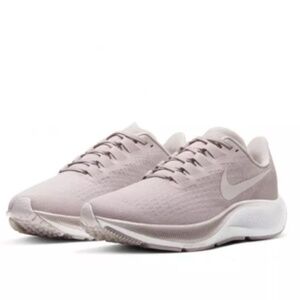 Nike Women's Running Shoe